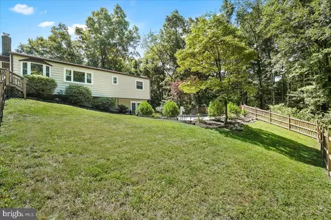 Exterior - 7804 Horseshoe Ct, Frederick, MD 21701 photo 12 of 16