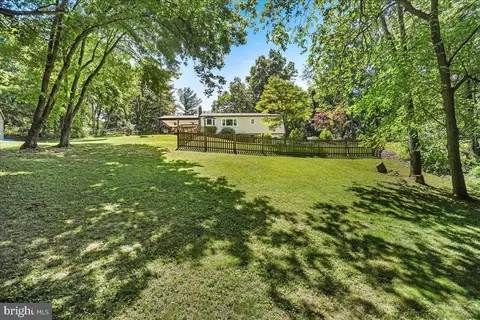 Exterior - 7804 Horseshoe Ct, Frederick, MD 21701 photo 14 of 16