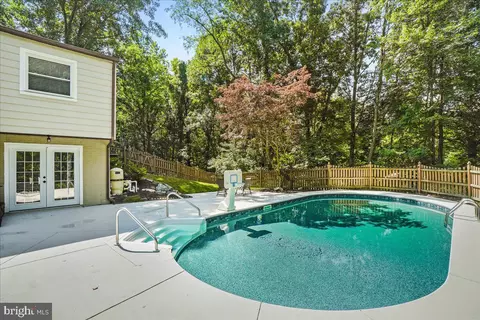 Exterior - 7804 Horseshoe Ct, Frederick, MD 21701 photo 8 of 16