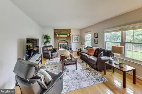 5312 Hever Way, Frederick, MD 21703 photo 3
