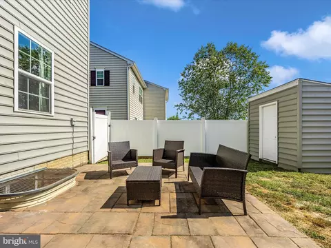 Exterior - 5915 Shepherd Ln, Frederick, MD 21704 photo 8 of 10
