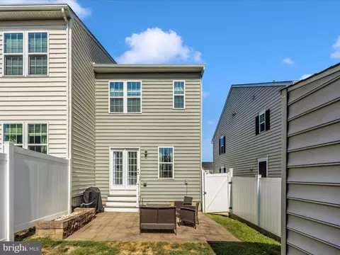 Exterior - 5915 Shepherd Ln, Frederick, MD 21704 photo 6 of 10