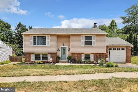 120 Glade Blvd, Walkersville, MD 21793