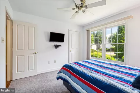 Bedroom - 2375 Bear Den Rd, Frederick, MD 21701 photo 5 of 7