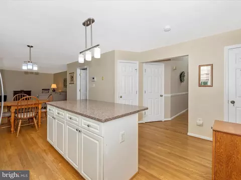 Entry Way - 2408 Steepleview Ct, Frederick, MD 21702 photo 4 of 4