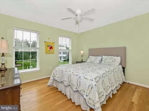 Bedroom - 2408 Steepleview Ct, Frederick, MD 21702 photo 8 of 10