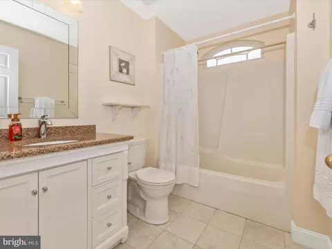Bath - 2408 Steepleview Ct, Frederick, MD 21702 photo 4 of 5
