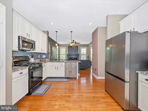 Kitchen - 1701 Wheyfield Dr, Frederick, MD 21701 photo 2 of 4