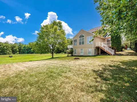 Exterior - 1701 Wheyfield Dr, Frederick, MD 21701 photo 5 of 24