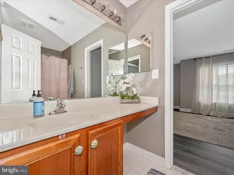 Bath - 1701 Wheyfield Dr, Frederick, MD 21701 photo 5 of 6