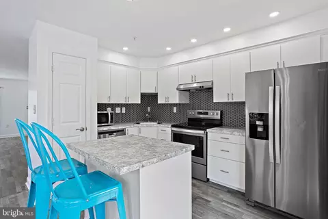 6136 Baldridge Cir, Frederick, MD 21701 photo 3