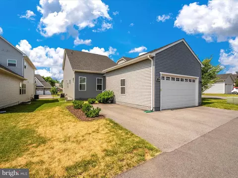 Exterior - 1611 Trotter St, Frederick, MD 21702 photo 3 of 13