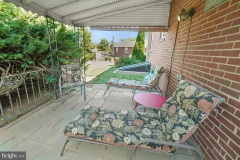 Exterior - 921 Cherokee Trl, Frederick, MD 21701 photo 9 of 17
