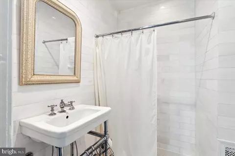 Bath - 300 E Main St, Middletown, MD 21769 photo 2 of 2