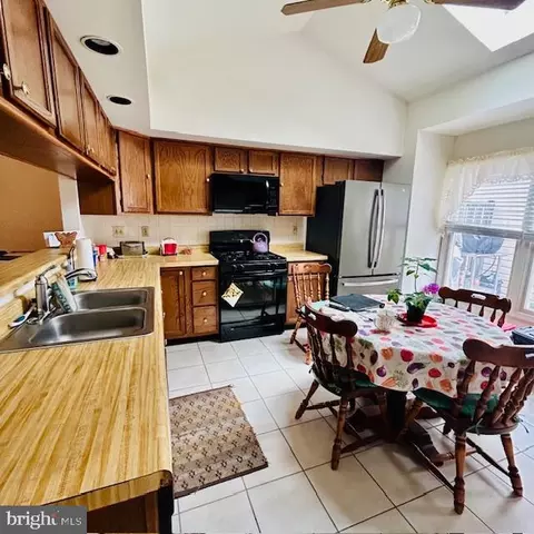 109 Charleston Ln, Frederick, MD 21702 photo 8