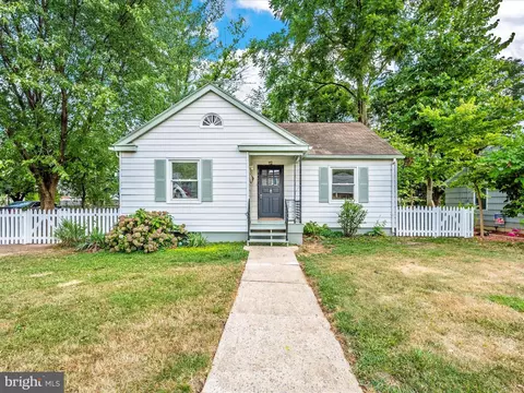Exterior - 12 E 14th St, Frederick, MD 21701 photo 15 of 17