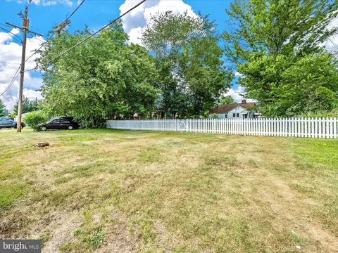 Exterior - 12 E 14th St, Frederick, MD 21701 photo 13 of 17