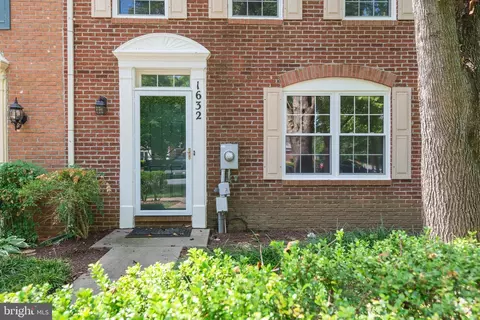 1632 Wheyfield Dr, Frederick, MD 21701 photo 4