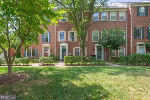 1632 Wheyfield Dr, Frederick, MD 21701