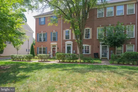 1632 Wheyfield Dr, Frederick, MD 21701 photo 2