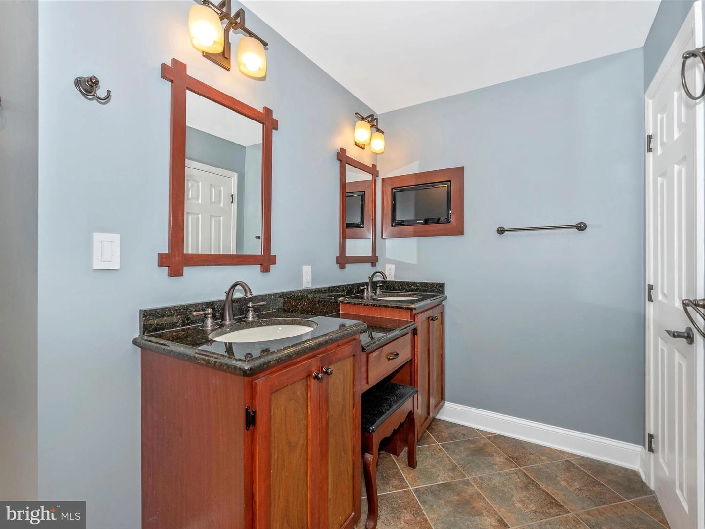 Bath - 9014 Spring Meadow Cir, Frederick, MD 21701 photo 6 of 12