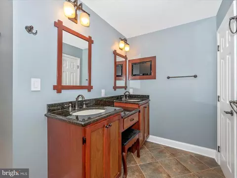 Bath - 9014 Spring Meadow Cir, Frederick, MD 21701 photo 6 of 12