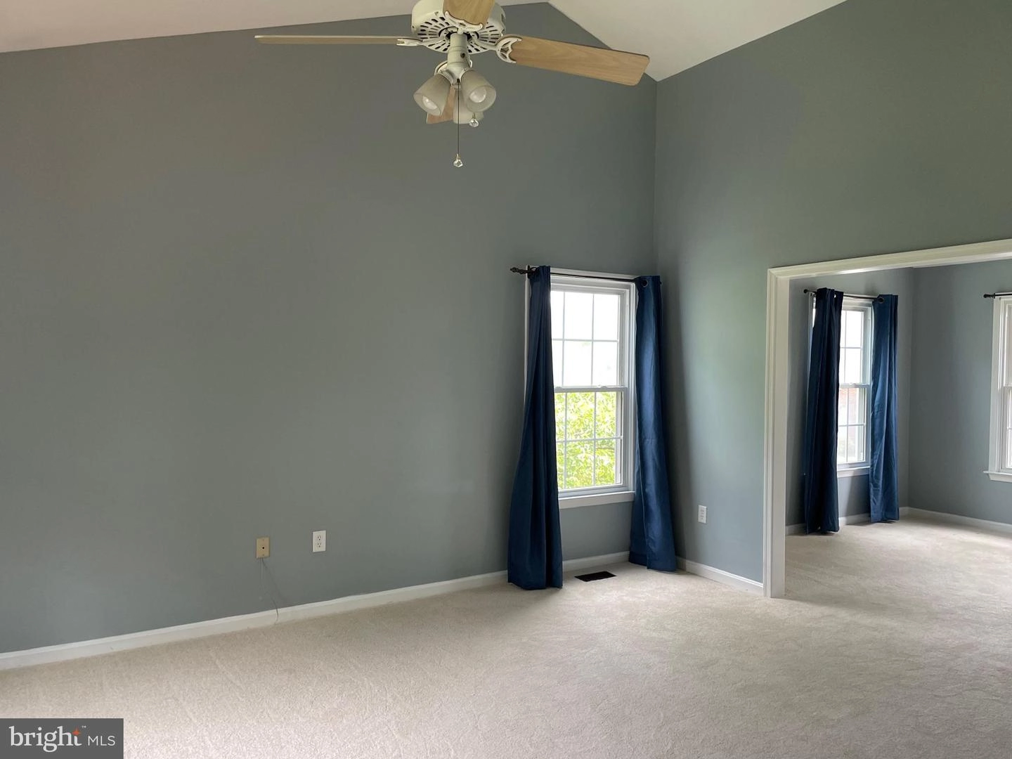 Living - 9014 Spring Meadow Cir, Frederick, MD 21701 photo 3 of 12