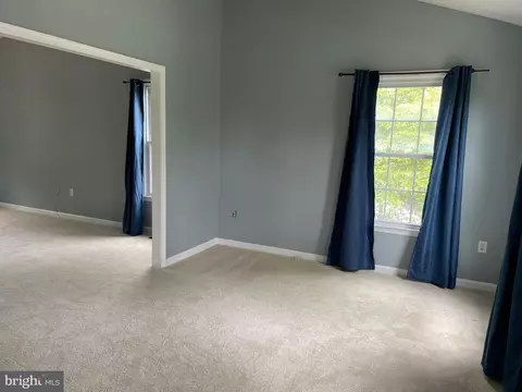 Living - 9014 Spring Meadow Cir, Frederick, MD 21701 photo 4 of 12