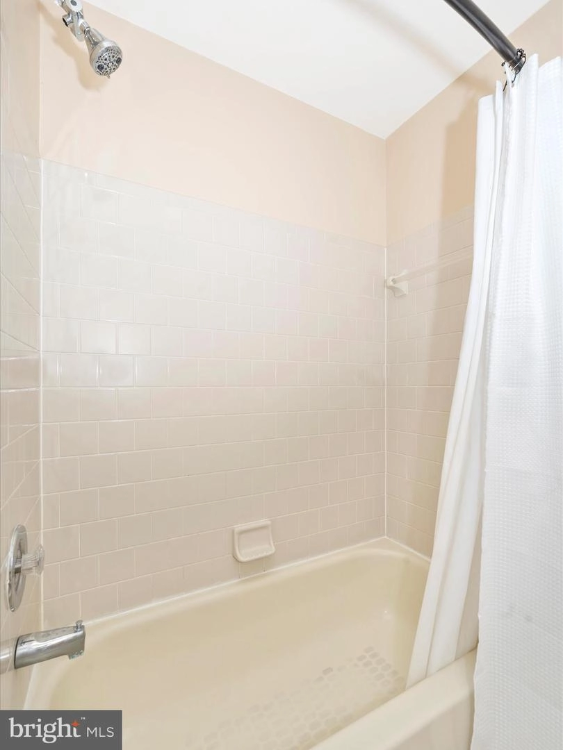 Bath - 9014 Spring Meadow Cir, Frederick, MD 21701 photo 12 of 12