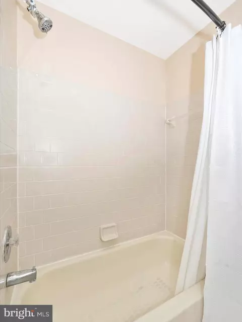 Bath - 9014 Spring Meadow Cir, Frederick, MD 21701 photo 12 of 12