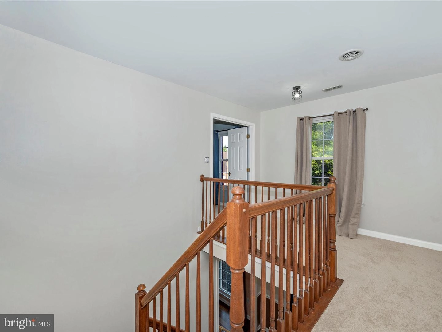Entry Way - 9014 Spring Meadow Cir, Frederick, MD 21701 photo 4 of 5