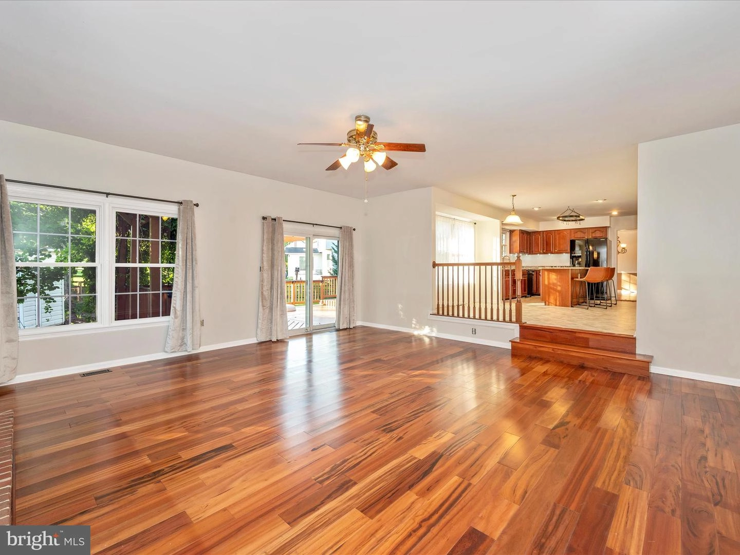 Living - 9014 Spring Meadow Cir, Frederick, MD 21701 photo 11 of 12