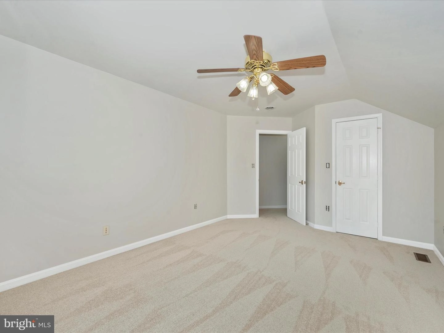 Bedroom - 9014 Spring Meadow Cir, Frederick, MD 21701 photo 7 of 7