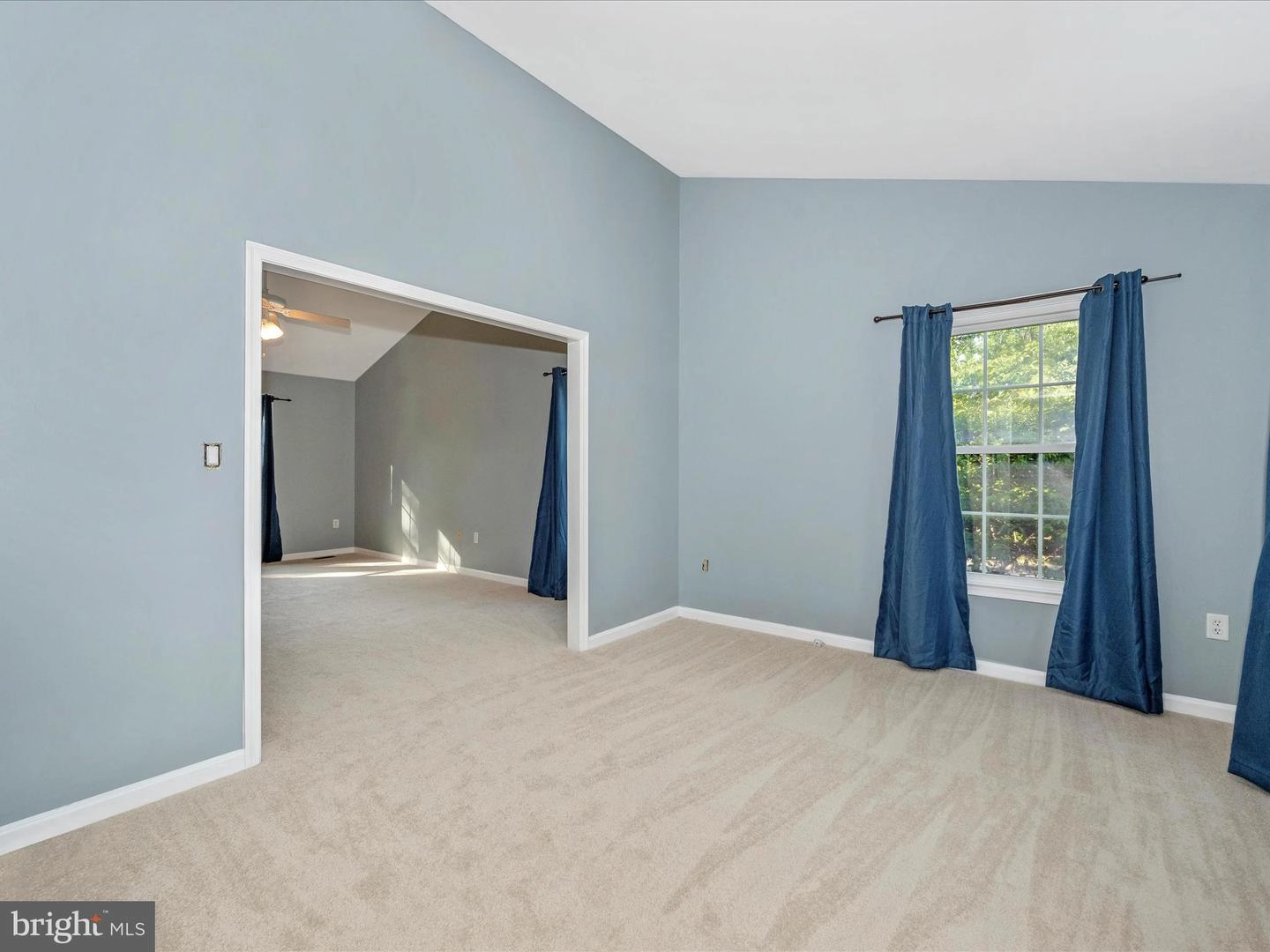 Living - 9014 Spring Meadow Cir, Frederick, MD 21701 photo 12 of 12