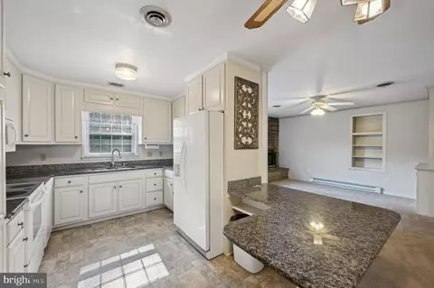 Kitchen - 6131 Long Branch Rd, Frederick, MD 21701 photo 4 of 4