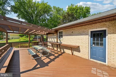 Exterior - 6131 Long Branch Rd, Frederick, MD 21701 photo 7 of 13