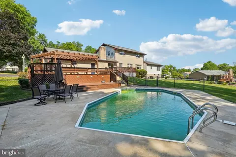 Exterior - 6131 Long Branch Rd, Frederick, MD 21701 photo 11 of 13