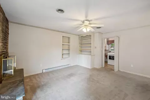 Living - 6131 Long Branch Rd, Frederick, MD 21701 photo 10 of 12
