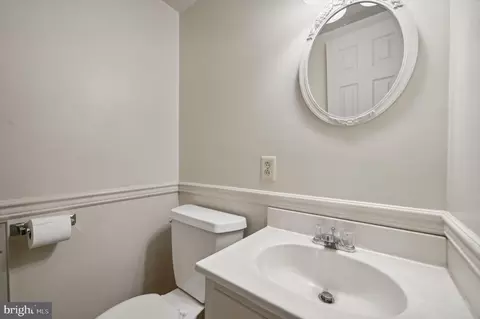 Bath - 6131 Long Branch Rd, Frederick, MD 21701 photo 7 of 7