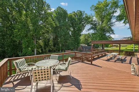 Exterior - 6131 Long Branch Rd, Frederick, MD 21701 photo 6 of 13