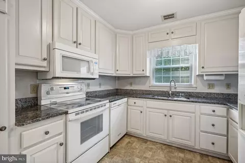 Kitchen - 6131 Long Branch Rd, Frederick, MD 21701 photo 2 of 4