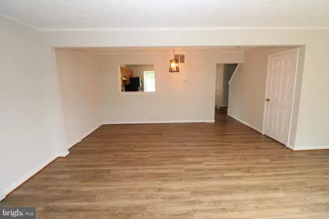 Living - 5040 Merganser Ct, Frederick, MD 21703 photo 1 of 5