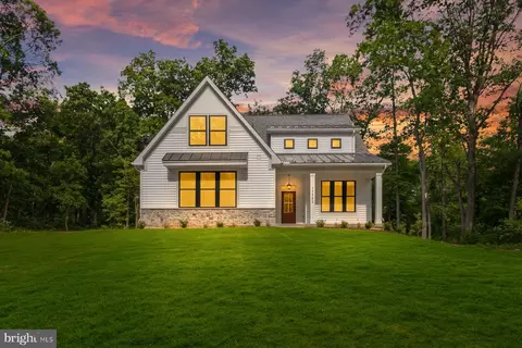17550 Mountain Top Rd, Cascade, MD 21719
