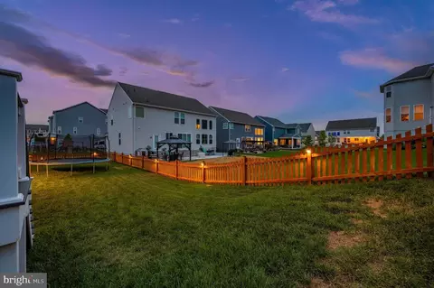 Exterior - 8468 Pine Bluff Rd, Frederick, MD 21704 photo 29 of 31