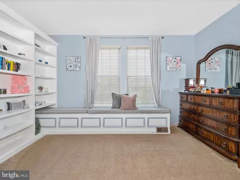 Bedroom - 8468 Pine Bluff Rd, Frederick, MD 21704 photo 6 of 6