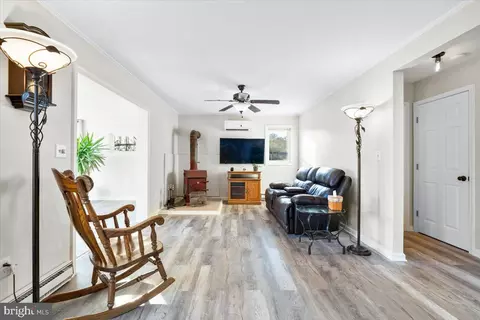 6936 Linganore Rd, Frederick, MD 21701 photo 5
