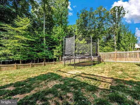 Exterior - 6436 Dresden Pl, Frederick, MD 21701 photo 16 of 24