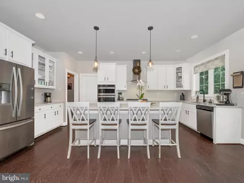 Kitchen - 6436 Dresden Pl, Frederick, MD 21701 photo 2 of 5