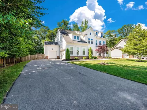Exterior - 6436 Dresden Pl, Frederick, MD 21701 photo 18 of 24