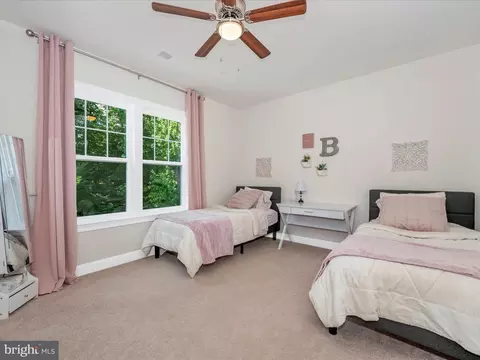 Bedroom - 6436 Dresden Pl, Frederick, MD 21701 photo 6 of 6